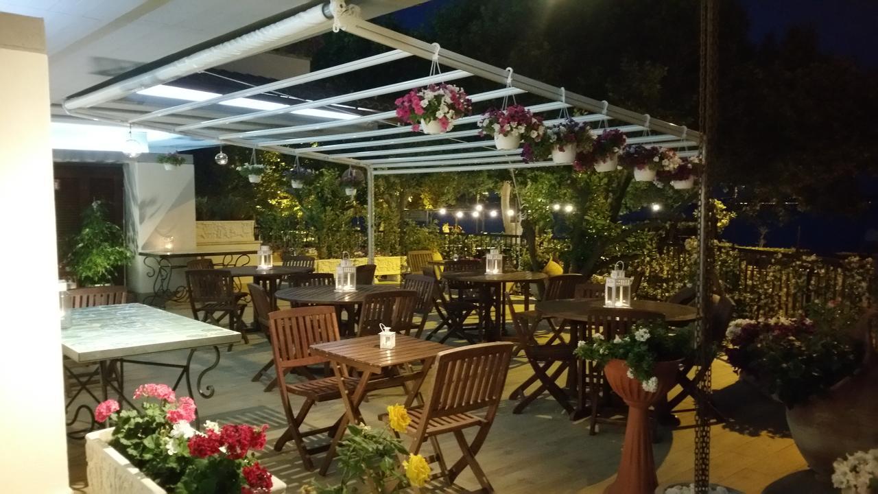 Mali Trevignano Piccolo Hotel Trevignano Romano Ngoại thất bức ảnh